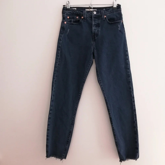 Levi's Wedgie Icon Premium Jeans in "Black & Blue" Wash High Rise Tapered Leg 26 - Picture 3 of 16